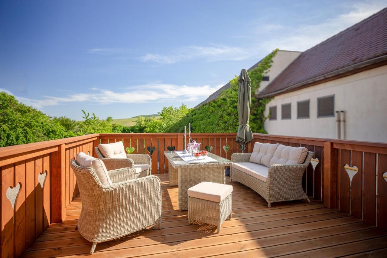 Villa Maeva - Parking, Sauna & Fitness Риквир Екстериор снимка